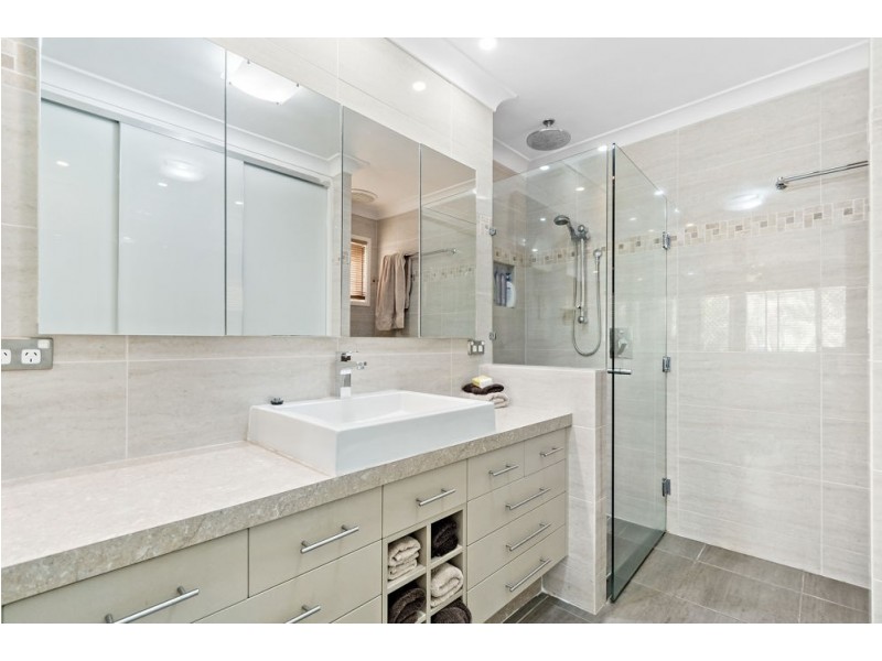 18 Gilmour Street, Chermside West QLD 4032