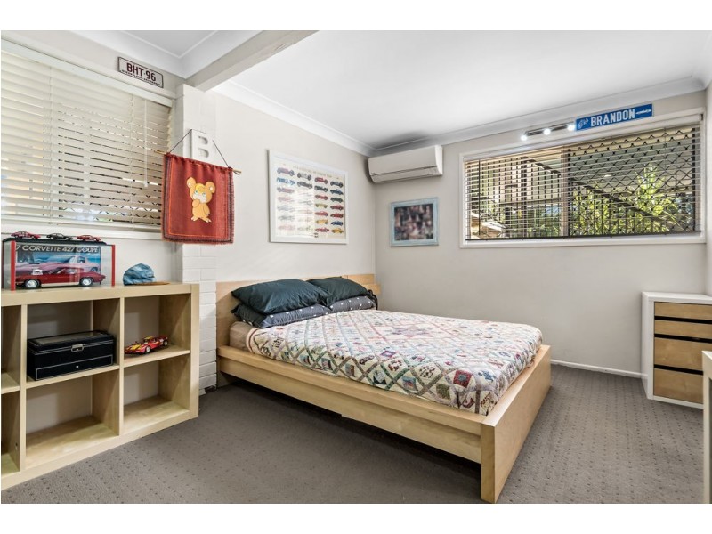 18 Gilmour Street, Chermside West QLD 4032