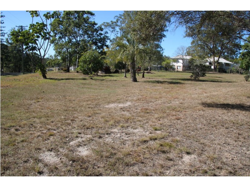 8 Lyndon Drive, Tamaree QLD 4570