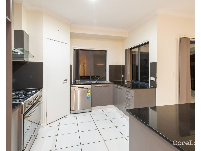 37 Pamphlet Lane, Coomera QLD 4209