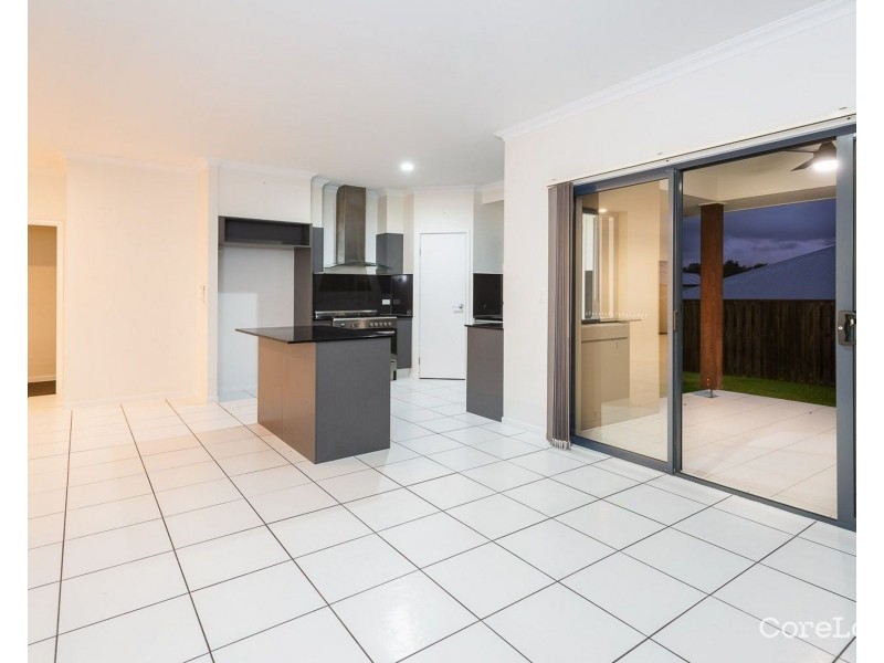 37 Pamphlet Lane, Coomera QLD 4209