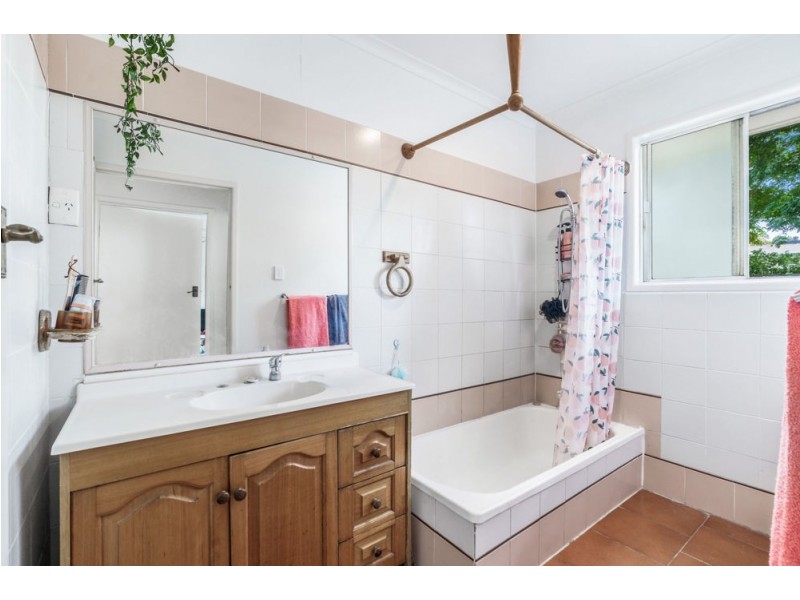 4 James Street, Capalaba QLD 4157