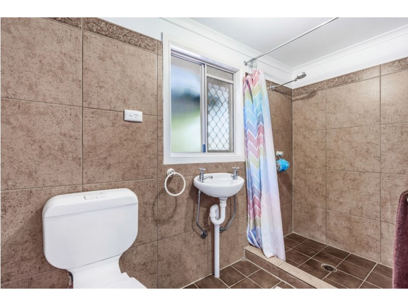 4 James Street, Capalaba QLD 4157