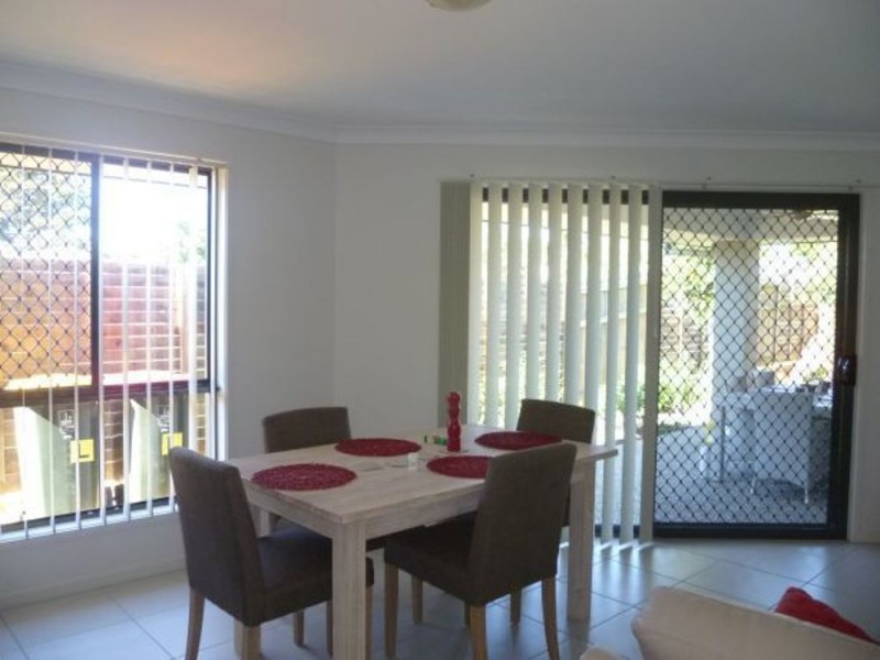 92 Schooner Circuit, Manly West QLD 4179