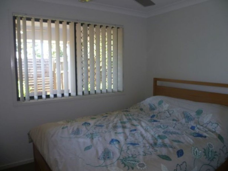 92 Schooner Circuit, Manly West QLD 4179