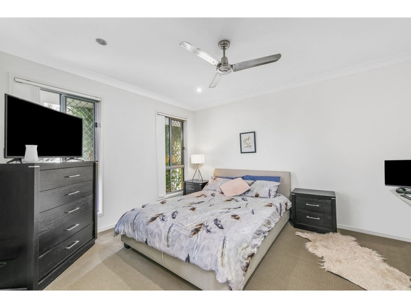 27 Montree Circuit, Kallangur QLD 4503