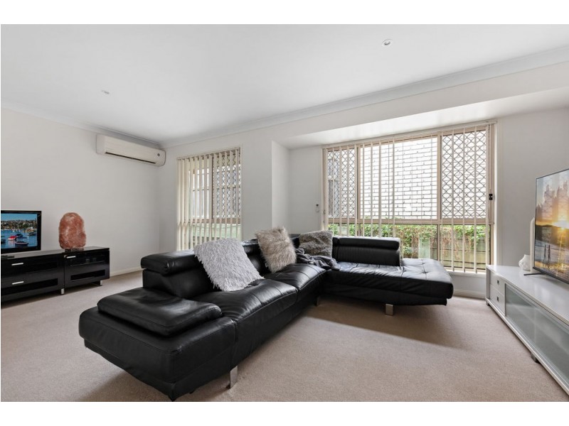 15 Jasmine Street, Wakerley QLD 4154