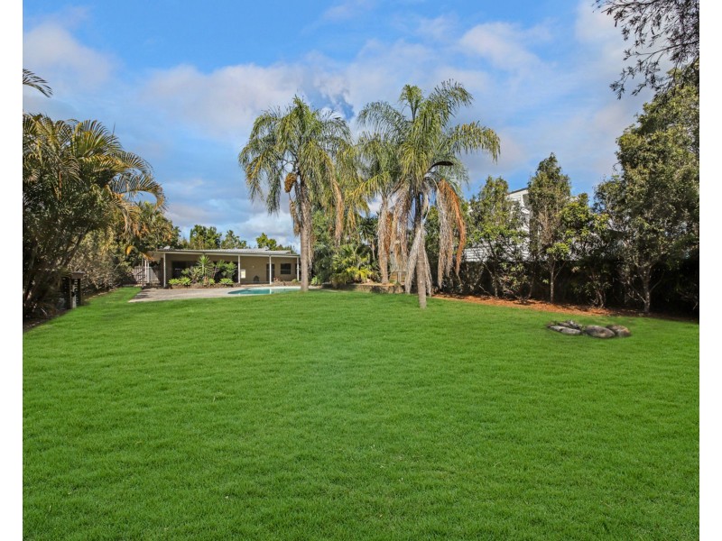 3 Coolabah Crescent, Bridgeman Downs QLD 4035