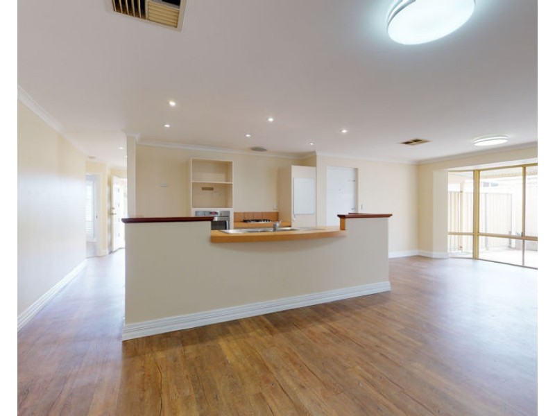 8 Upton Way, Tapping WA 6065