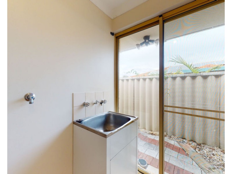 8 Upton Way, Tapping WA 6065