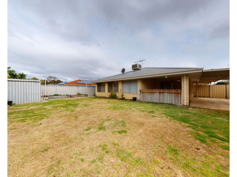 8 Upton Way, Tapping WA 6065