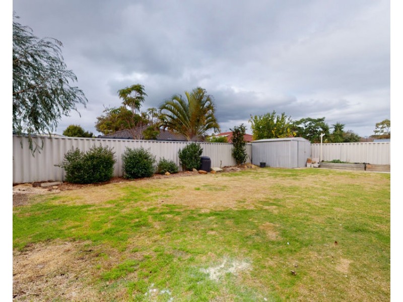 8 Upton Way, Tapping WA 6065