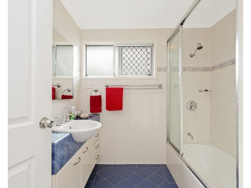 94 Southwick Street, Wynnum QLD 4178