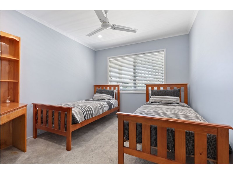 27 Ansford Street, Stafford Heights QLD 4053