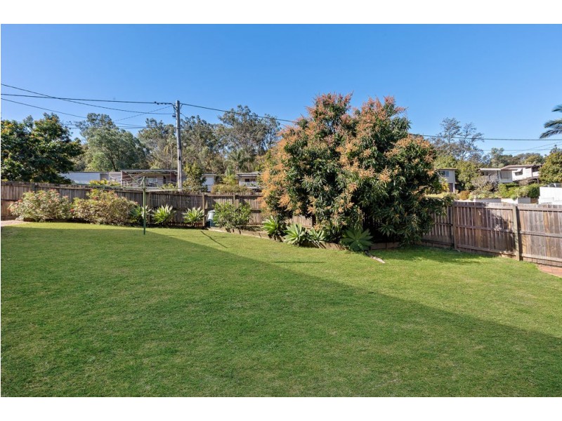 27 Ansford Street, Stafford Heights QLD 4053