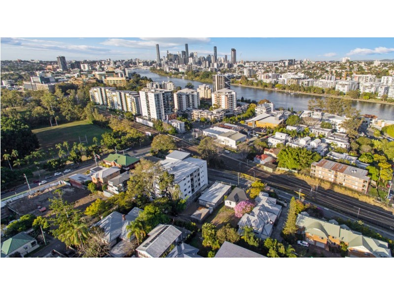 7 Bennett Street, Toowong QLD 4066