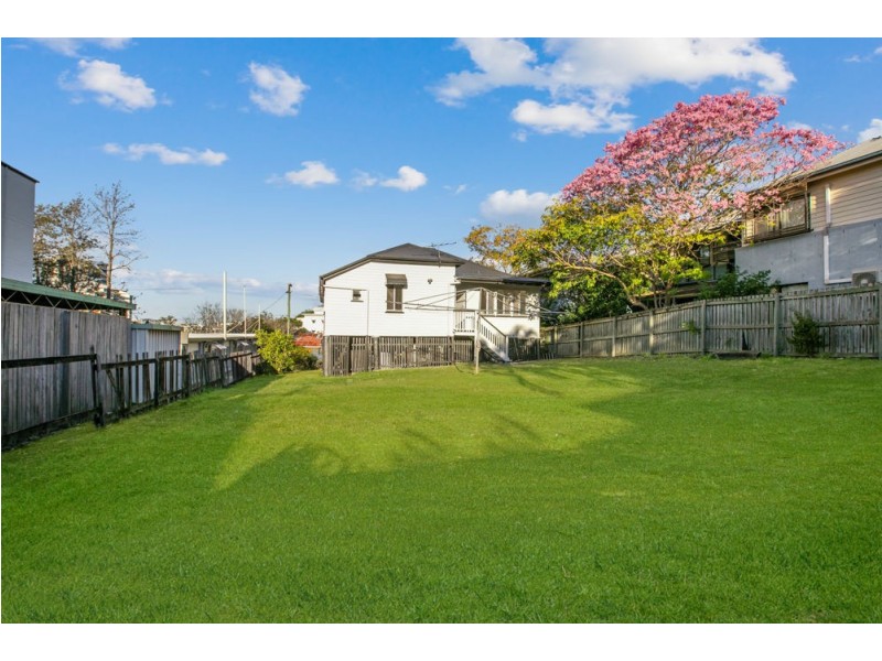 7 Bennett Street, Toowong QLD 4066