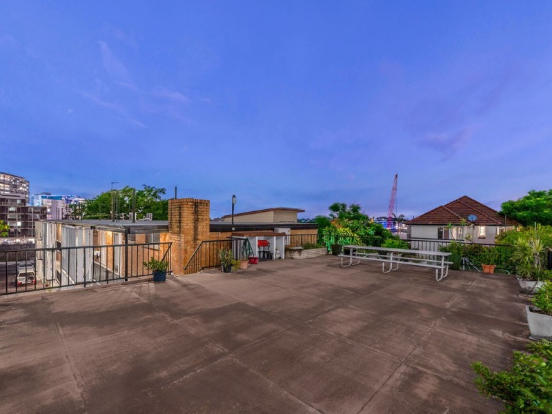 3/6 Riverview Terrace, Hamilton QLD 4007