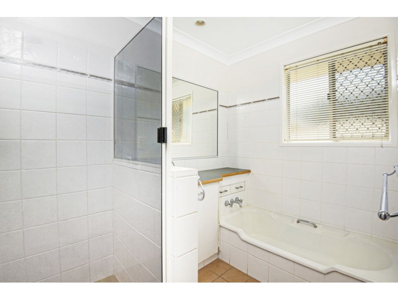 25A Hursley Road, Newtown QLD 4350