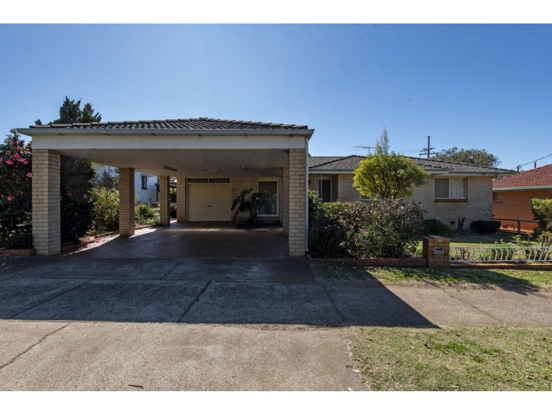 25A Hursley Road, Newtown QLD 4350