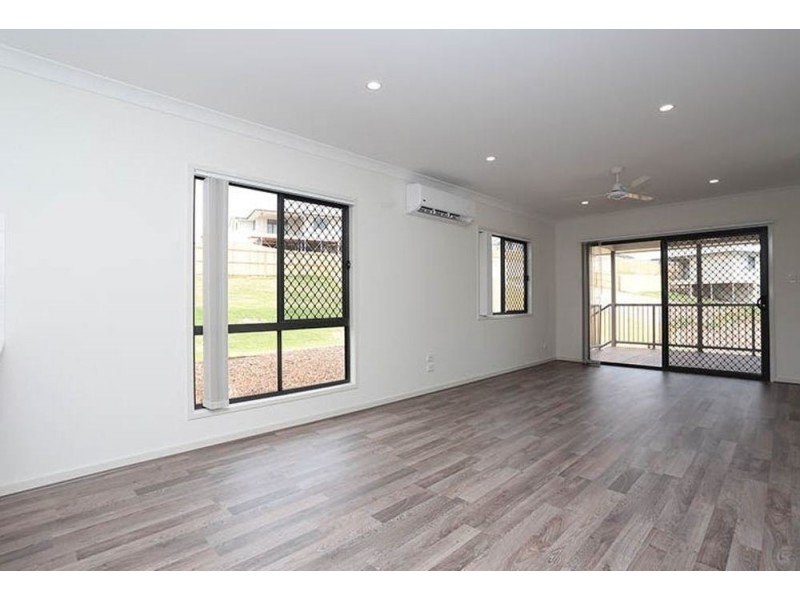 29 Groeschel Court, Goodna QLD 4300