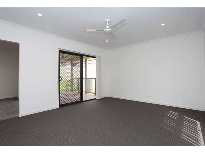 29 Groeschel Court, Goodna QLD 4300