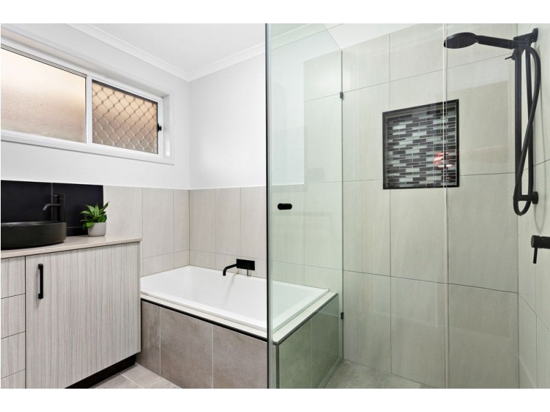 34 Winter Road, Kallangur QLD 4503