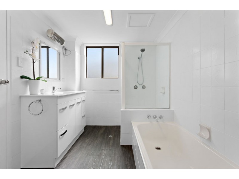 2/15 York Street, Nundah QLD 4012