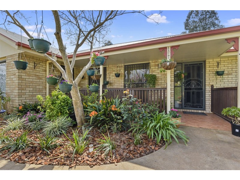 2 Barton Court, Highfields QLD 4352