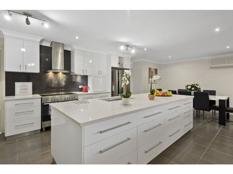 2 Barton Court, Highfields QLD 4352