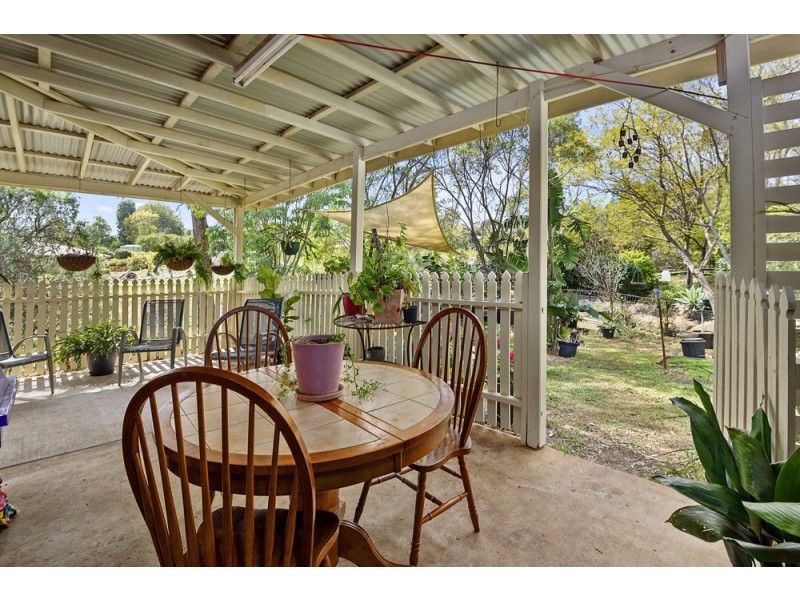 2 Barton Court, Highfields QLD 4352
