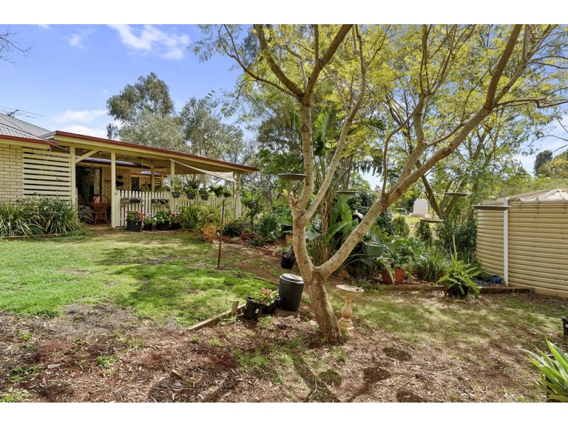 2 Barton Court, Highfields QLD 4352
