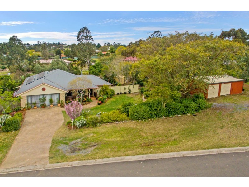 2 Barton Court, Highfields QLD 4352