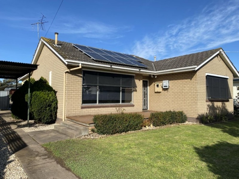 8 Cartledge, Sale VIC 3850