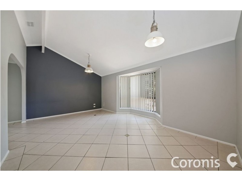 5 Kingfield Court, Regents Park QLD 4118