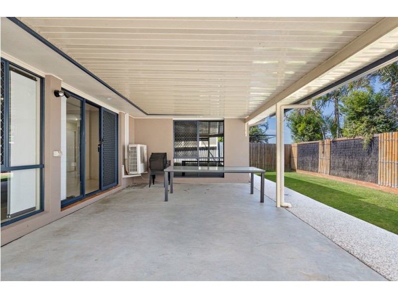 17 Dotterel Crescent, North Lakes QLD 4509