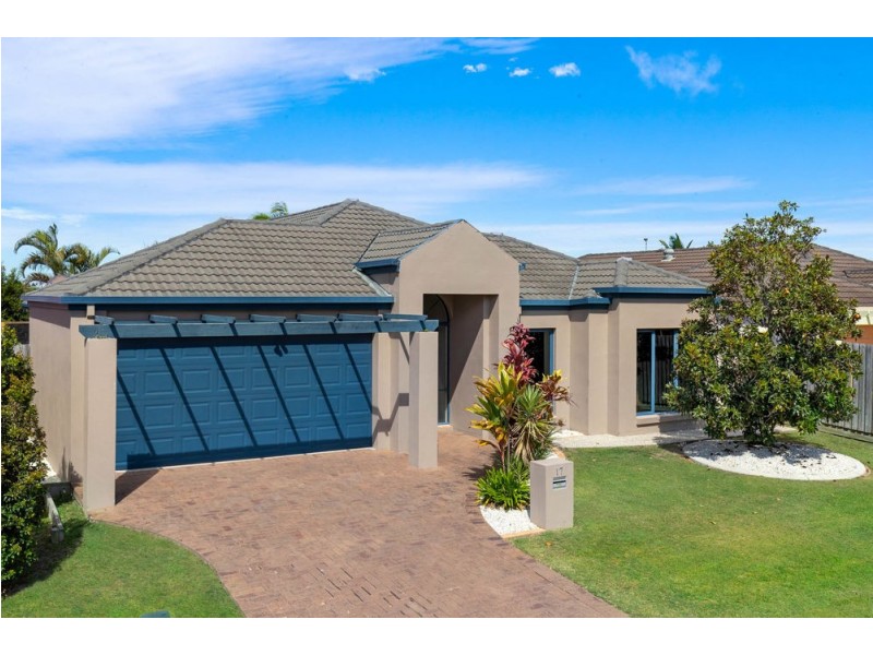 17 Dotterel Crescent, North Lakes QLD 4509