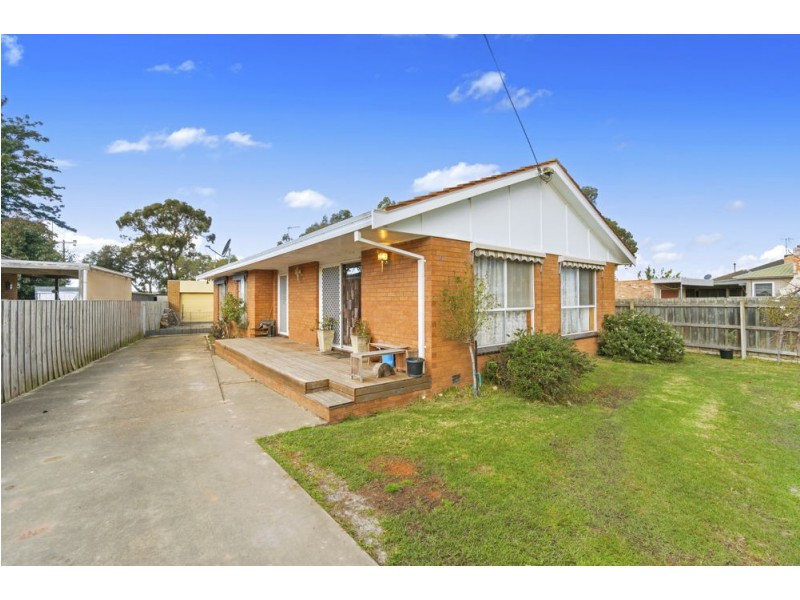 41 Valentine Crescent, Sale VIC 3850