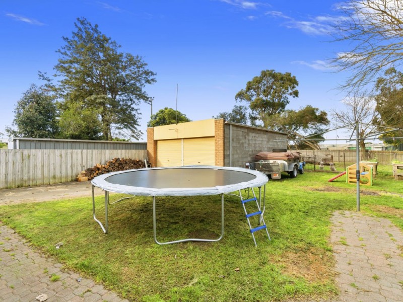 41 Valentine Crescent, Sale VIC 3850