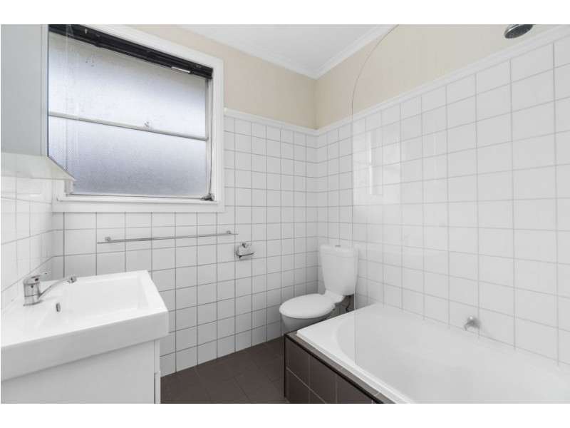 8 Cartledge Way, Sale VIC 3850