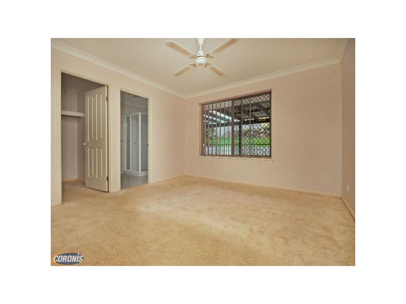 7 Seaforth Close, Albany Creek QLD 4035