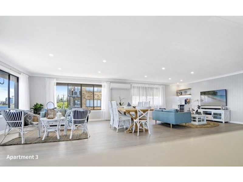 3/254 Marine Parade, Labrador QLD 4215