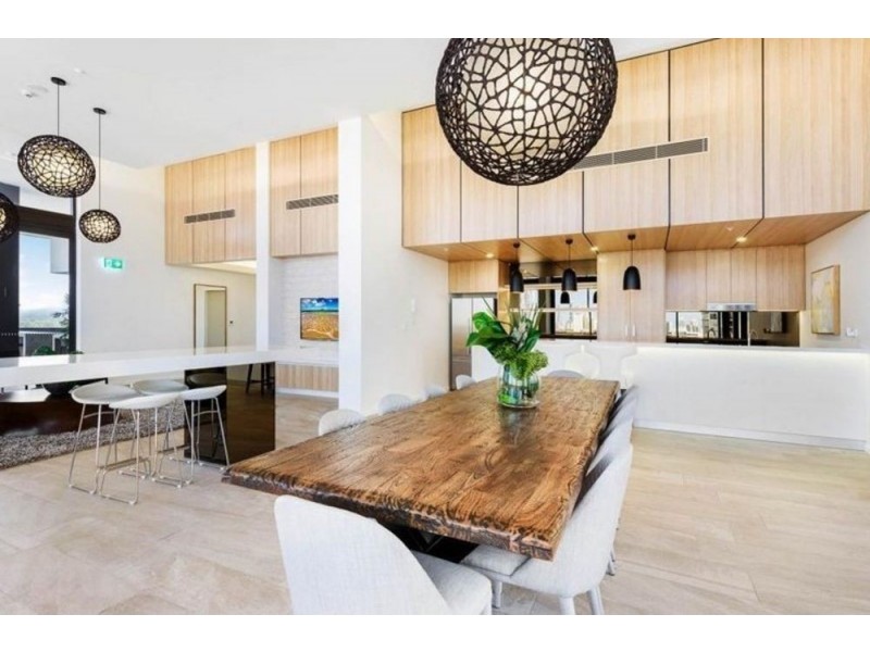 807/139 Scarborough Street, Southport QLD 4215