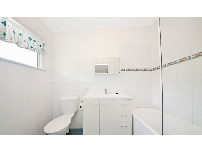 8 47 Deshon Street, Woolloongabba QLD 4102