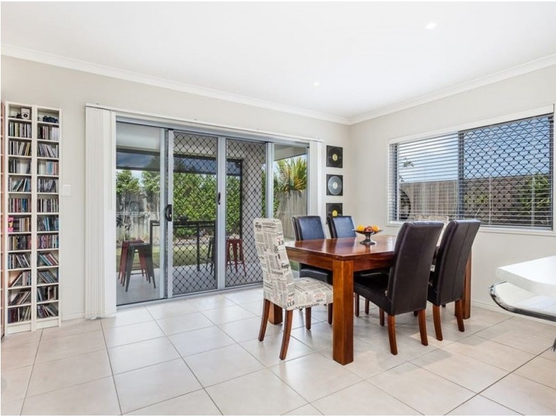 2/2 Hirsch Court, North Lakes QLD 4509