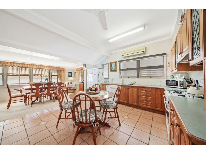 133 Rode Road, Wavell Heights QLD 4012