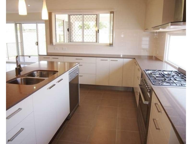 3/7 Oasis Close, Manly West QLD 4179