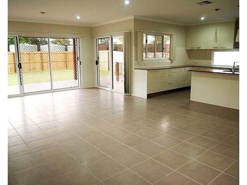 3/7 Oasis Close, Manly West QLD 4179