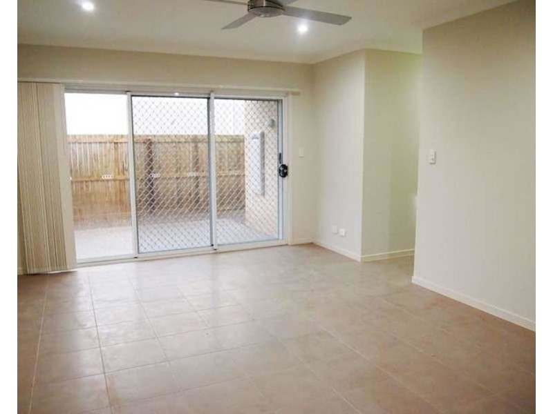 3/7 Oasis Close, Manly West QLD 4179