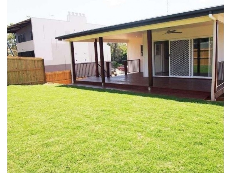 3/7 Oasis Close, Manly West QLD 4179